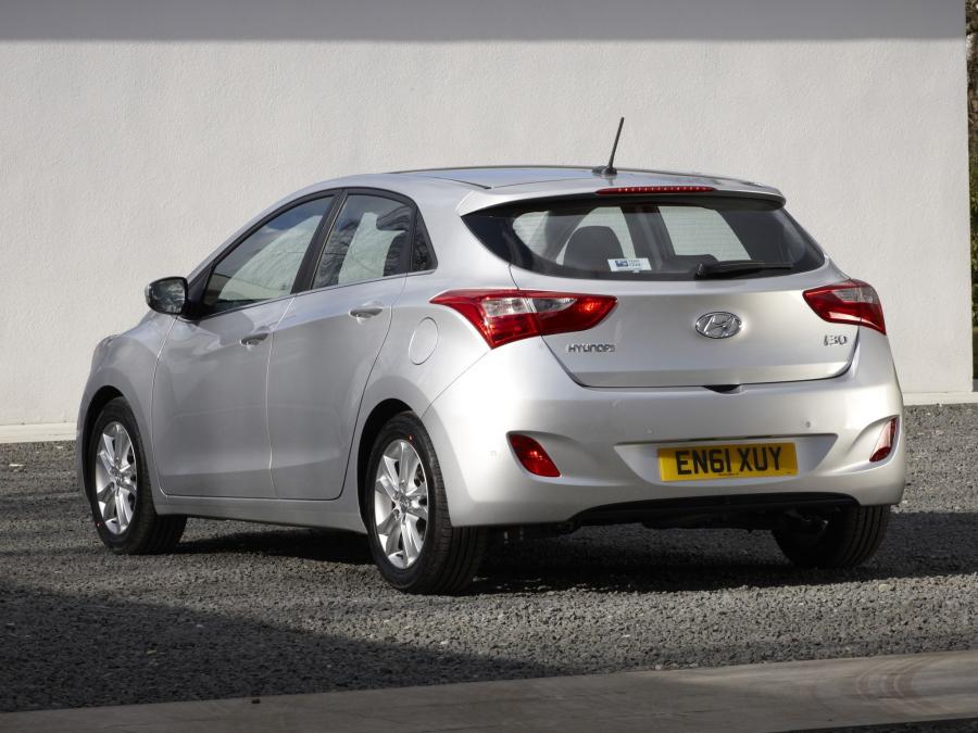 Hyundai i30 5-Door 2012 года  (UK) (фото 6 из 30)